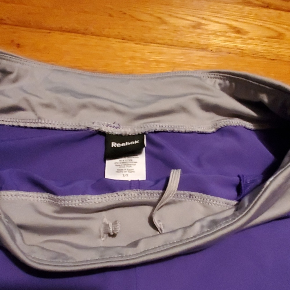 Sale! Reebok athletic shorts - Picture 3 of 4